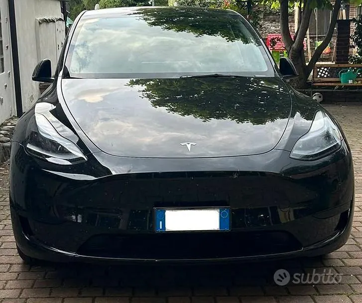 Tesla Model Y 2023 photo 3