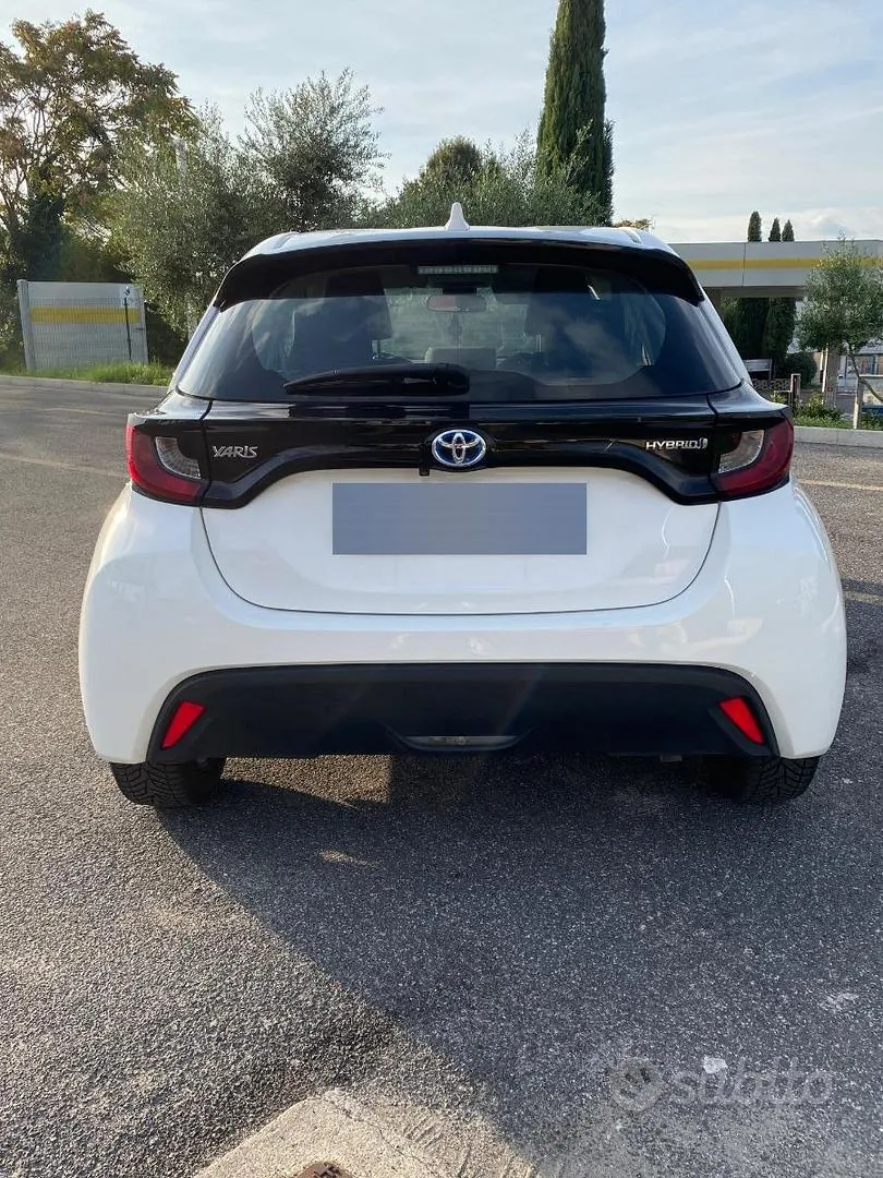 Toyota Yaris 2020 photo 3
