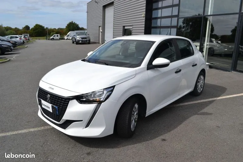 Peugeot 208 2022 photo 2