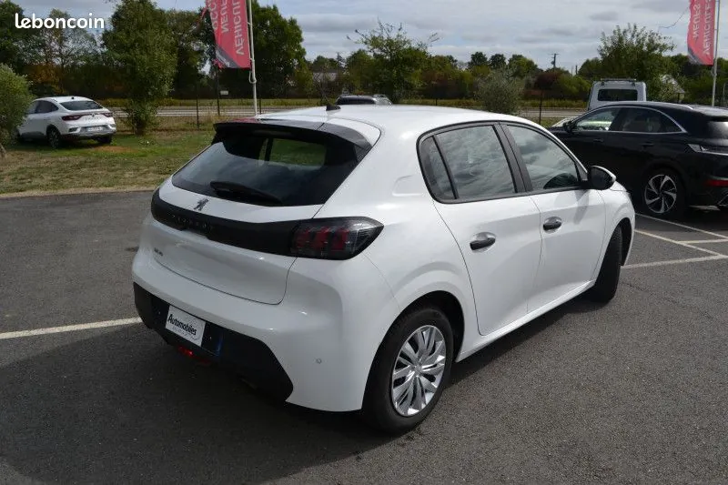 Peugeot 208 2022 photo 4