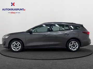 Ford Focus 2022 photo 2