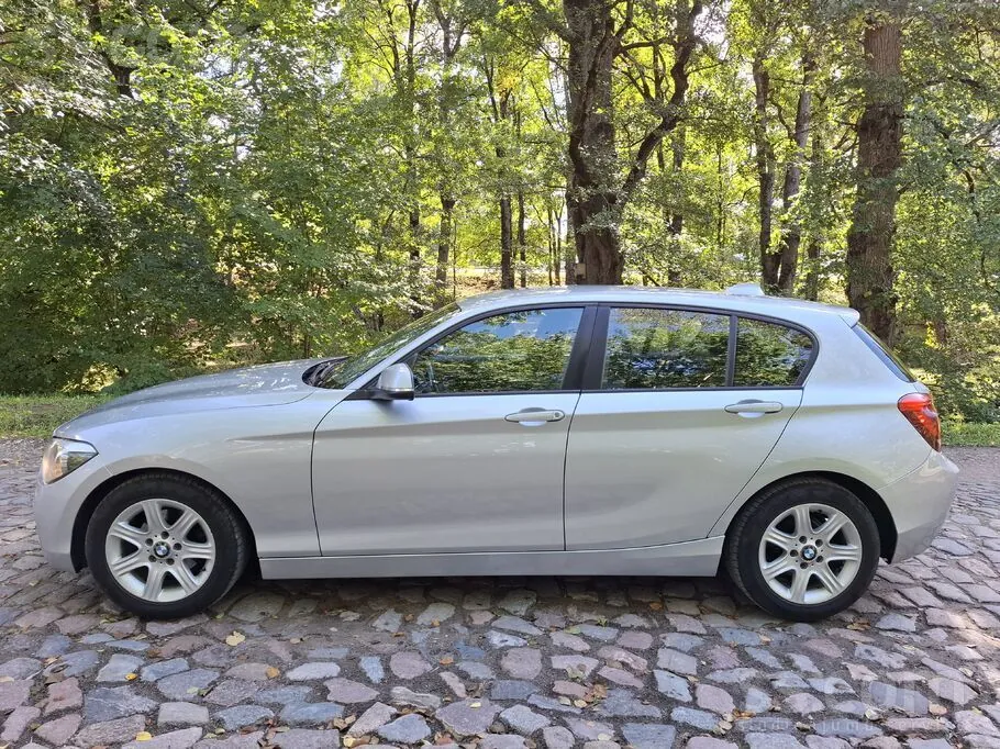 BMW F20 2011 photo 2