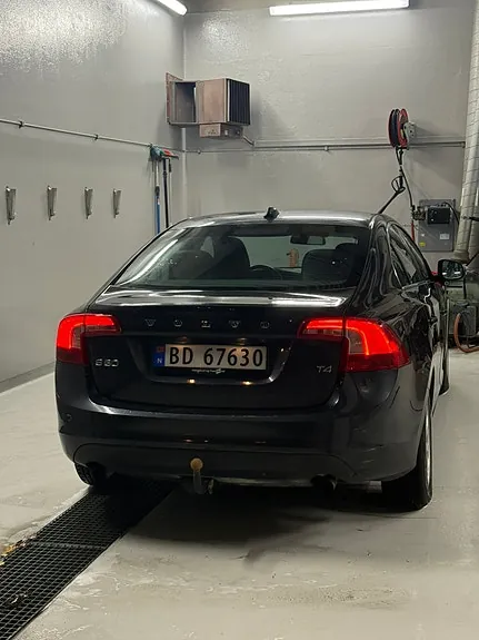 Volvo S60 2011 photo 2