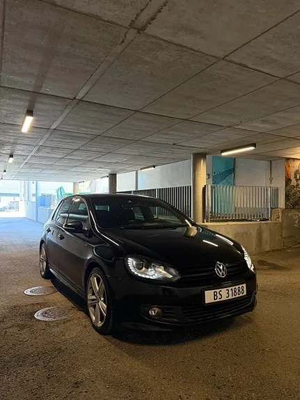 Volkswagen Golf 2012 photo 2