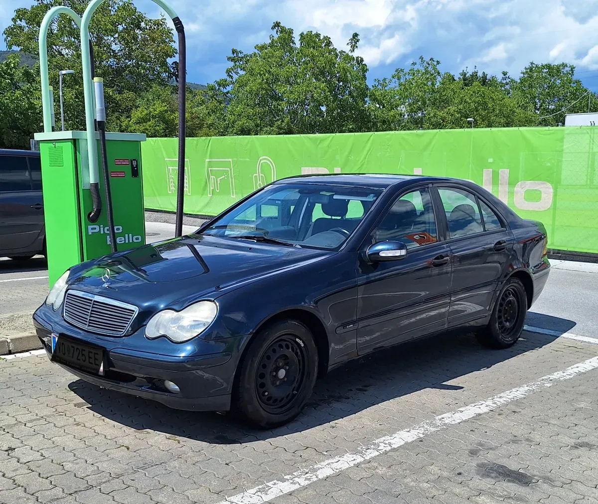 Mercedes-Benz C-Class 2002 photo 2