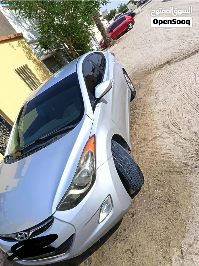 Hyundai Elantra 2012 photo 2