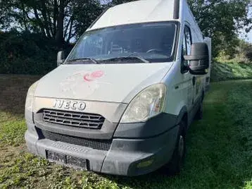 Iveco 35S15