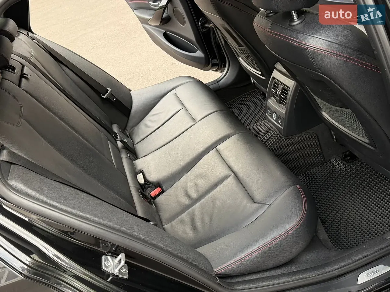 BMW 3 Series 2013 photo 4