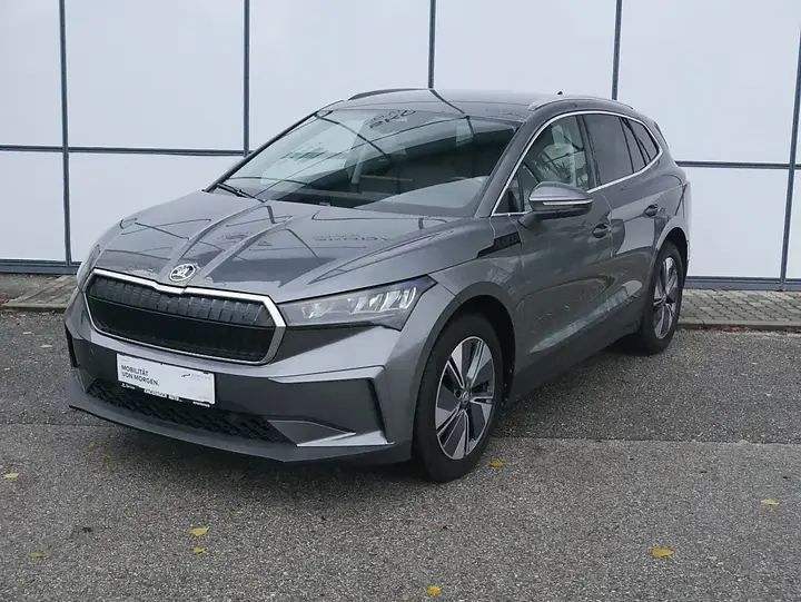 Skoda Enyaq 2023 photo 2