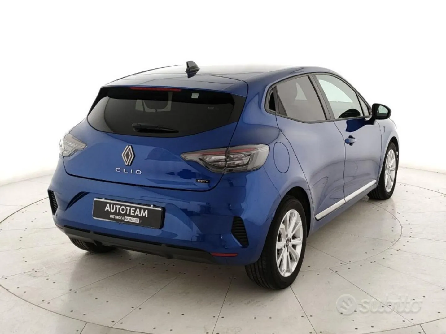 Renault Clio 2024 photo 3