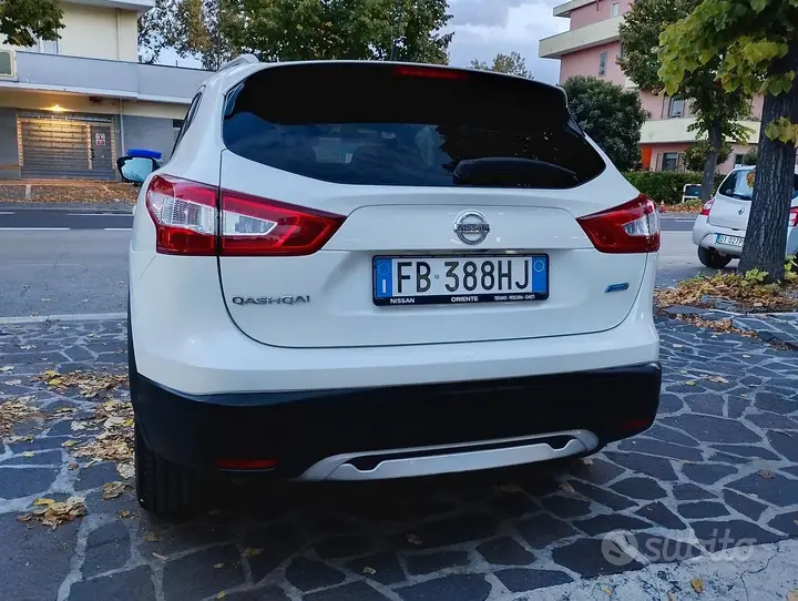 Nissan Qashqai 2015 photo 4