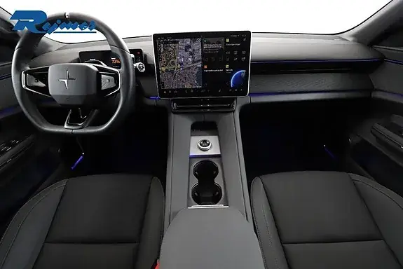 Polestar 4 2025 photo 2