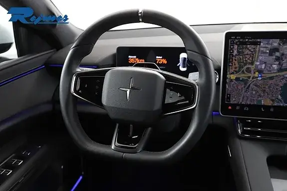 Polestar 4 2025 photo 4