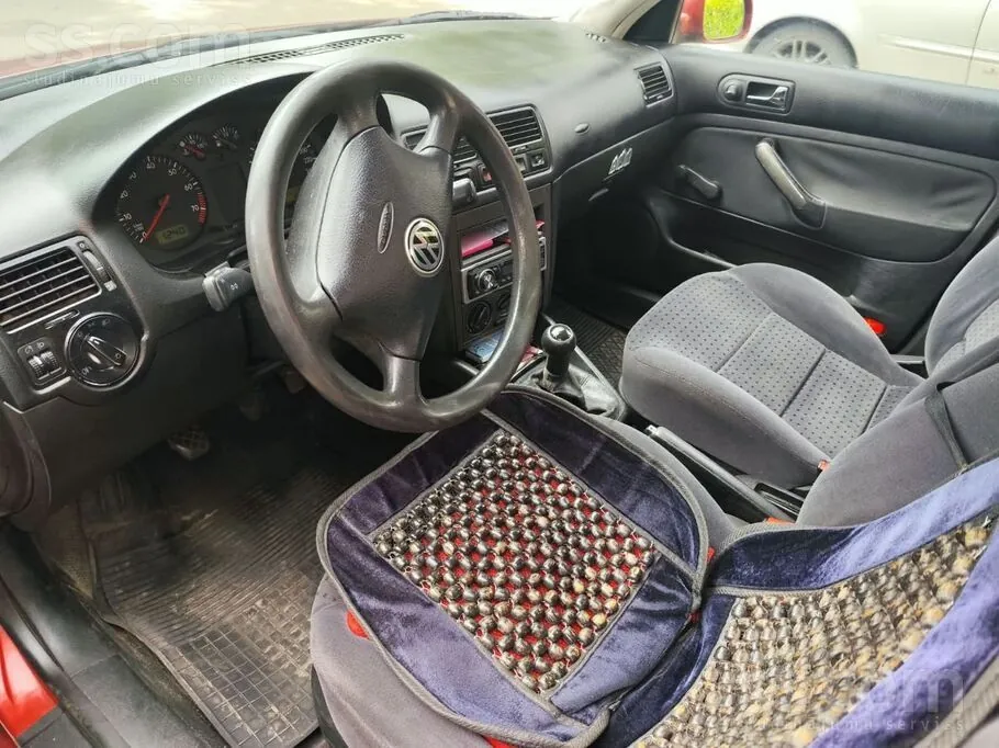 Volkswagen Bora 1999 photo 2