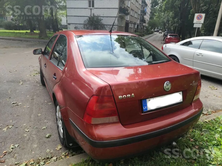 Volkswagen Bora 1999 photo 3