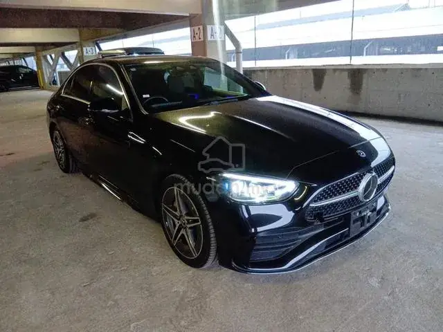 Mercedes-Benz C200