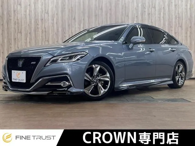 Toyota Crown Hybrid Rs