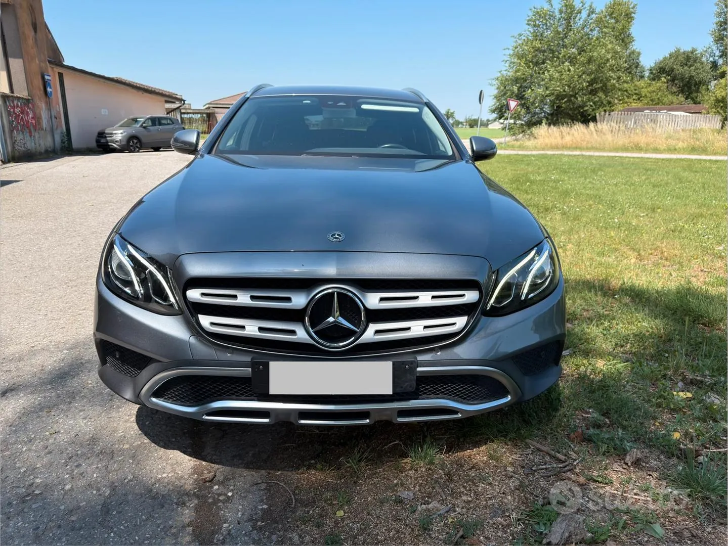 Mercedes-Benz E-Class 2017 photo 2