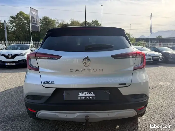 Renault Captur 2023 photo 4