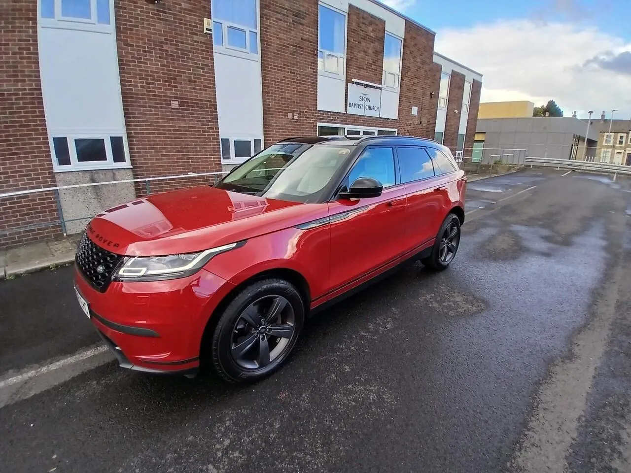 Land Rover Range Rover Velar 2018 photo 3