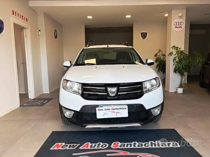 Dacia Sandero 2014 photo 2