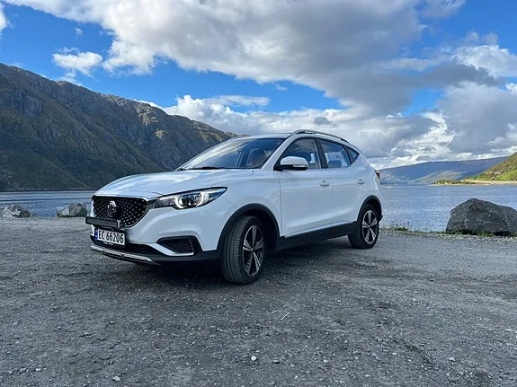 MG Zs Ev 2021 photo 2