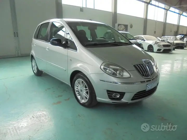 Lancia Musa 2011 photo 2