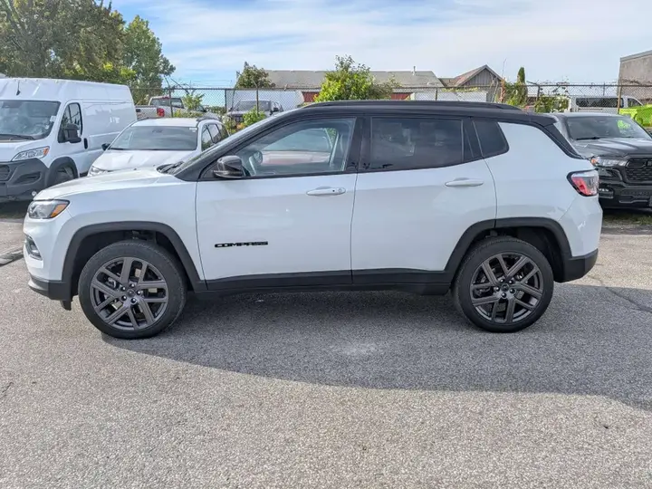 Jeep Compass 2026 photo 4