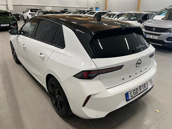 Opel Astra 2024 photo 4