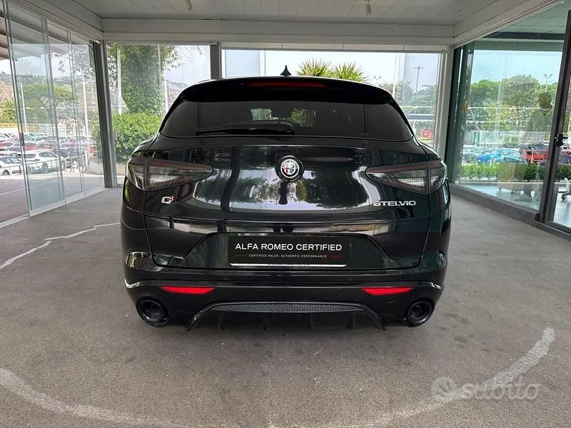 Alfa Romeo Stelvio 2024 photo 4