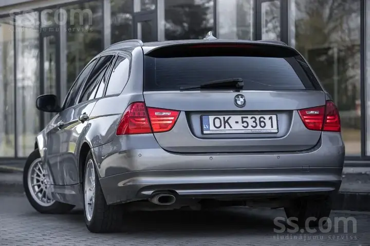 BMW 320D 2010 photo 4
