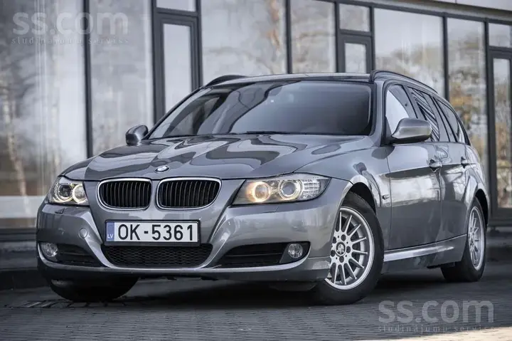 BMW 320D 2010 photo 2