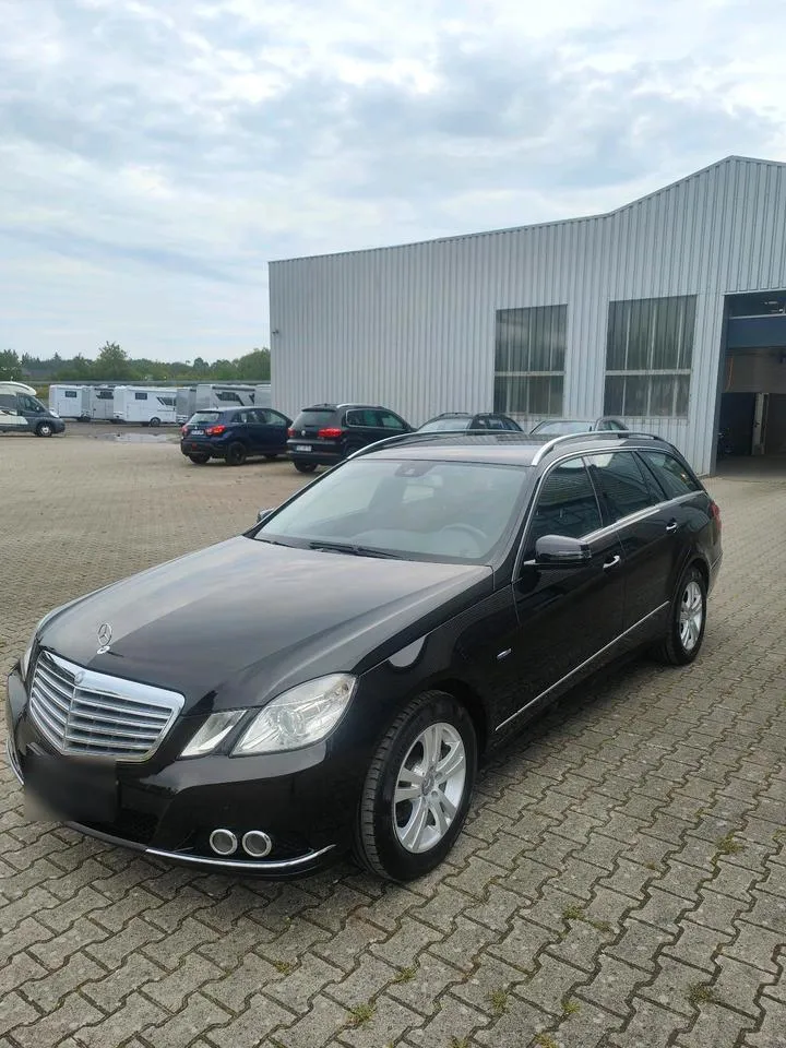 Mercedes-Benz E 220 Cdi