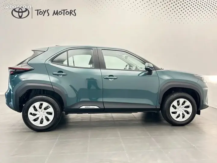 Toyota Yaris Cross 2025 photo 4