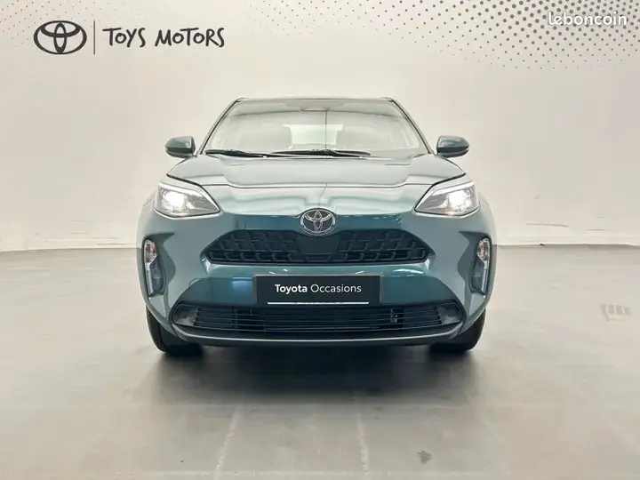 Toyota Yaris Cross 2025 photo 2