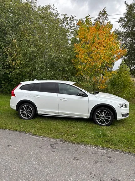 Volvo V60 Cross Country 2016 photo 4