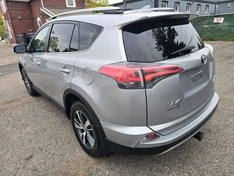 Toyota Rav4 2017 photo 4