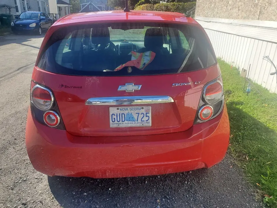 Chevrolet Sonic 2012 photo 2