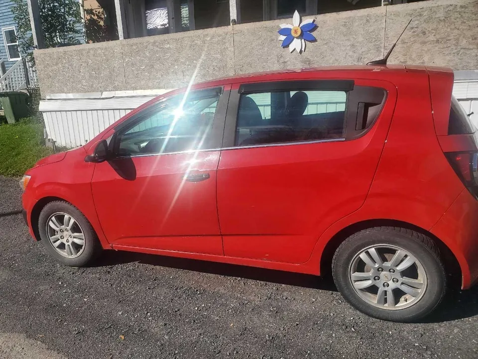 Chevrolet Sonic 2012 photo 3