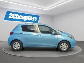 Toyota Vitz 2016 photo 5