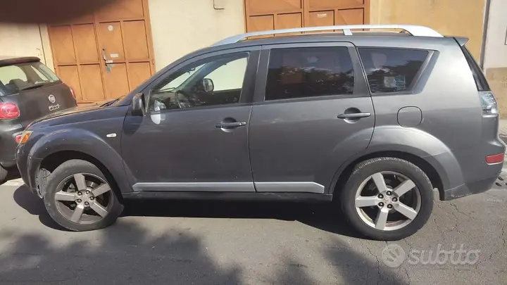 Mitsubishi Outlander 2007 photo 3