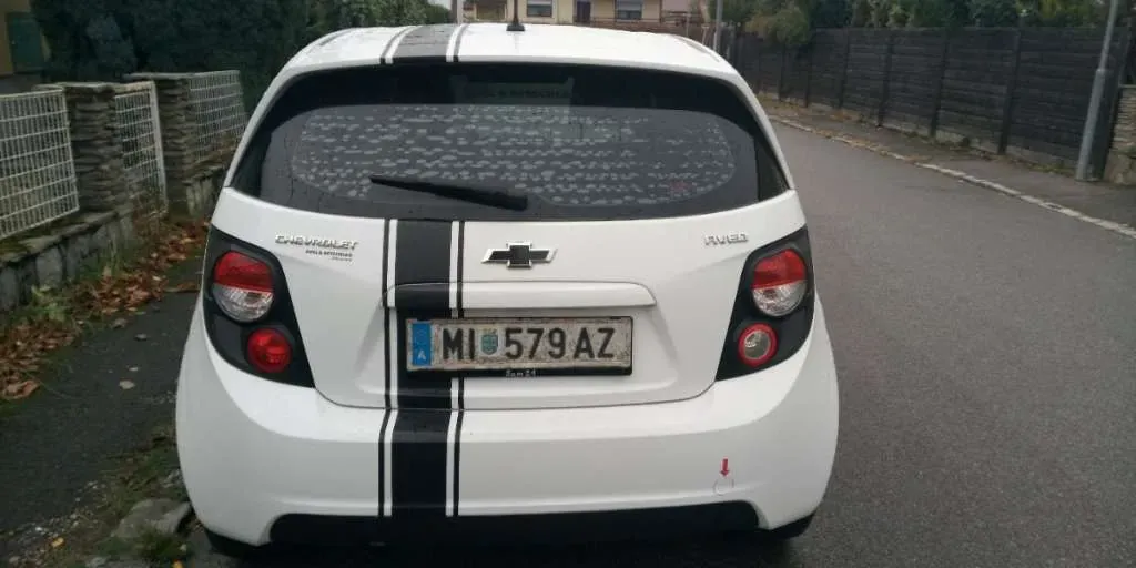 Chevrolet Aveo 2011 photo 2