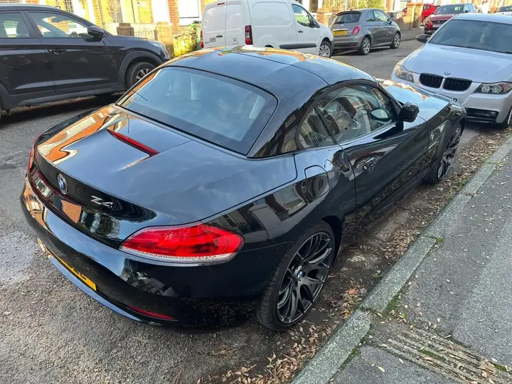 BMW Z4 2010 photo 5