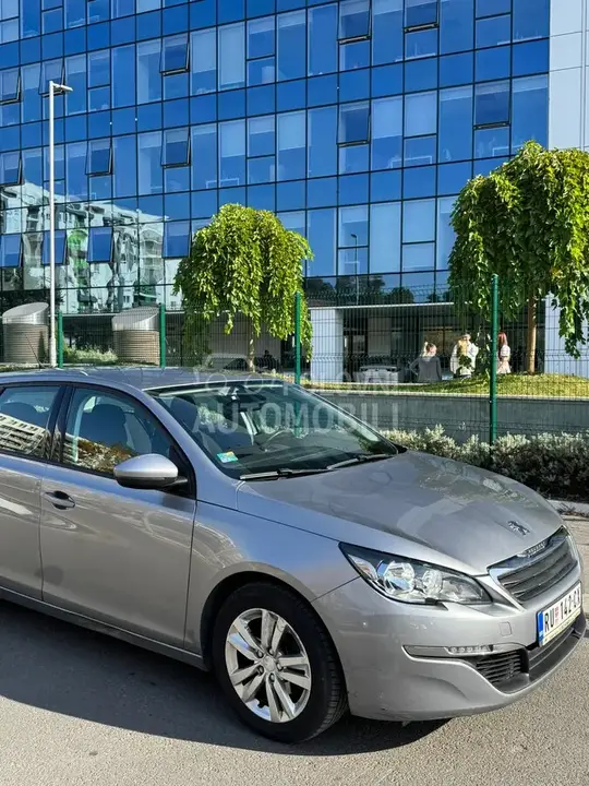 Peugeot 308 2015 photo 5