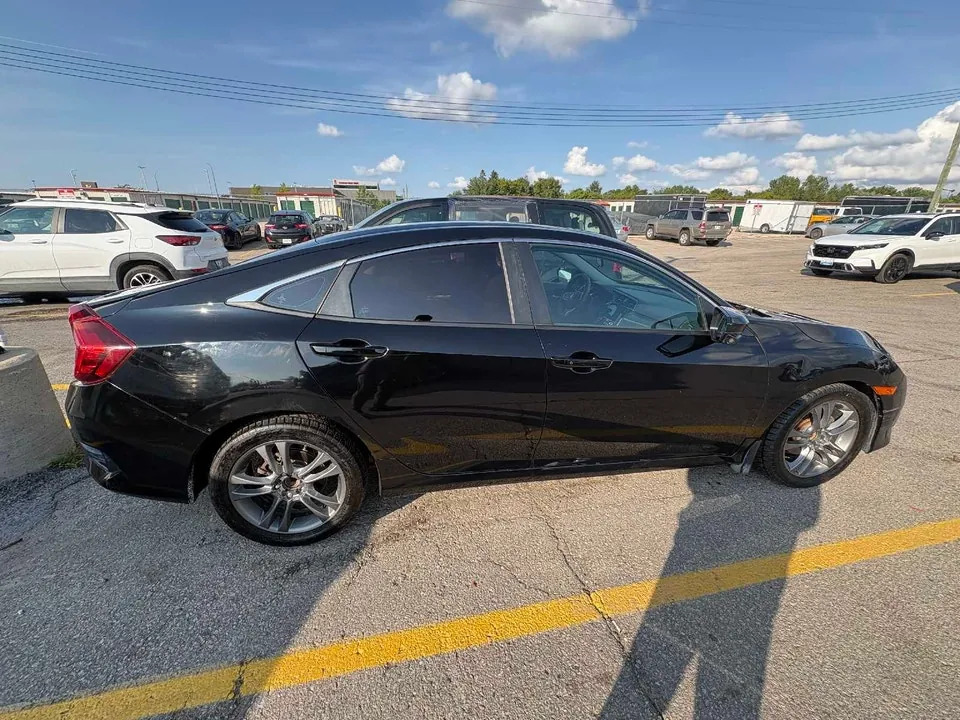Honda Civic 2018 photo 5