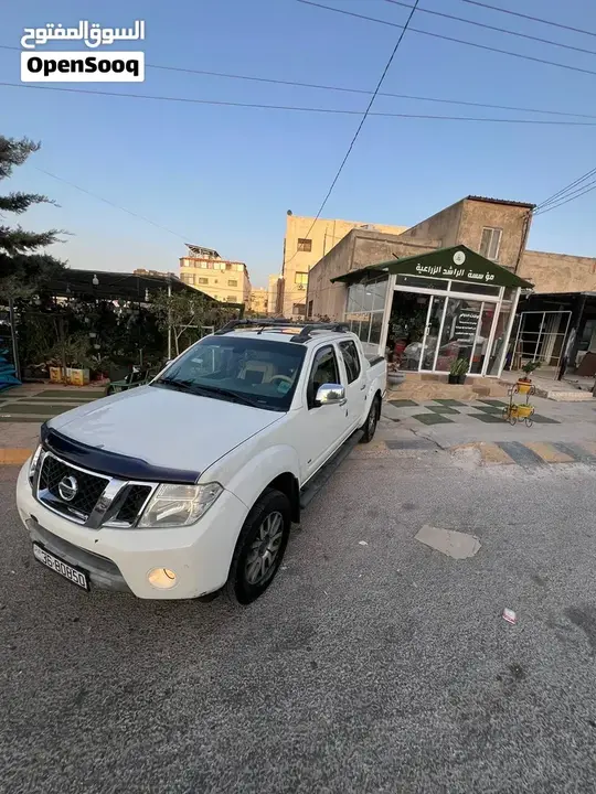 Nissan Navara 2012 photo 5