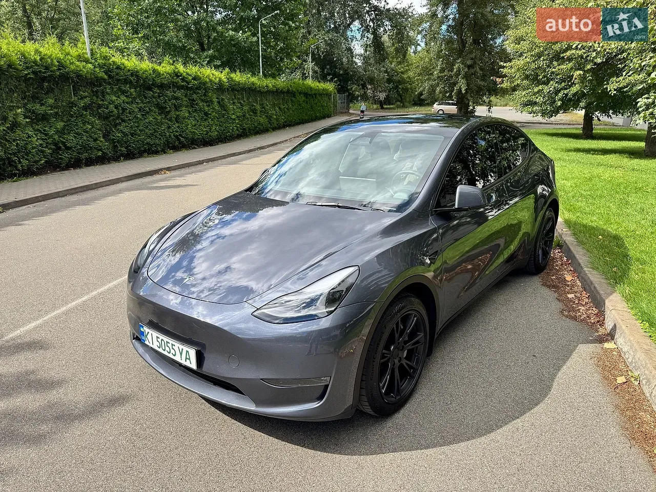 Tesla Model Y 2023 photo 4