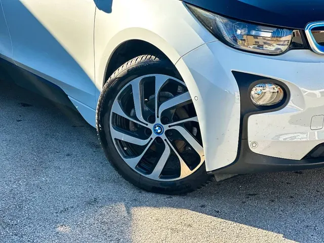 BMW I3 2014 photo 3