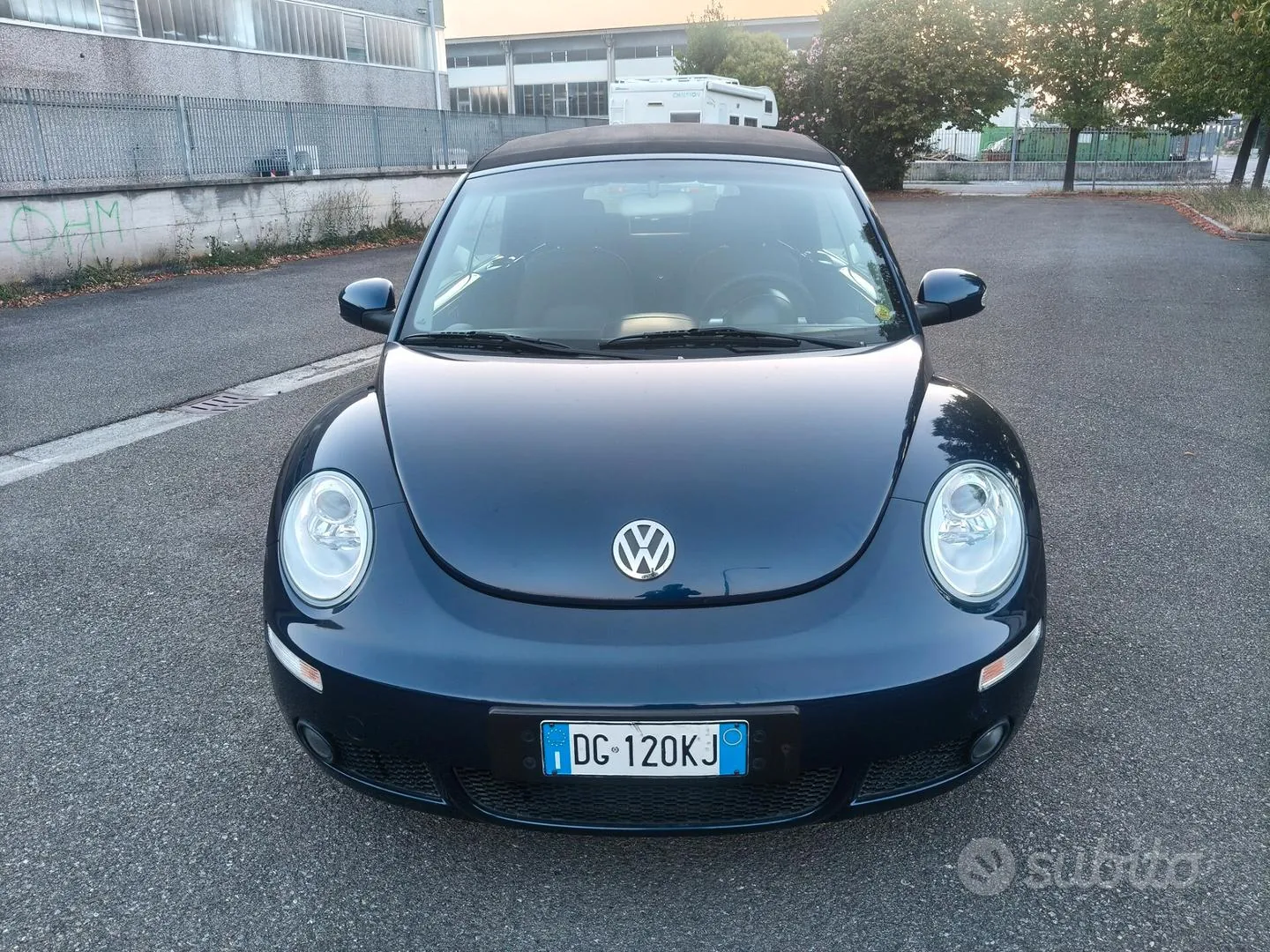 Volkswagen New Beetle 2006 photo 4