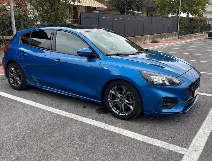 Ford Focus 2019 photo 2